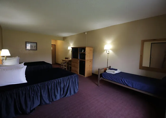 Hotel Family And Nauvoo